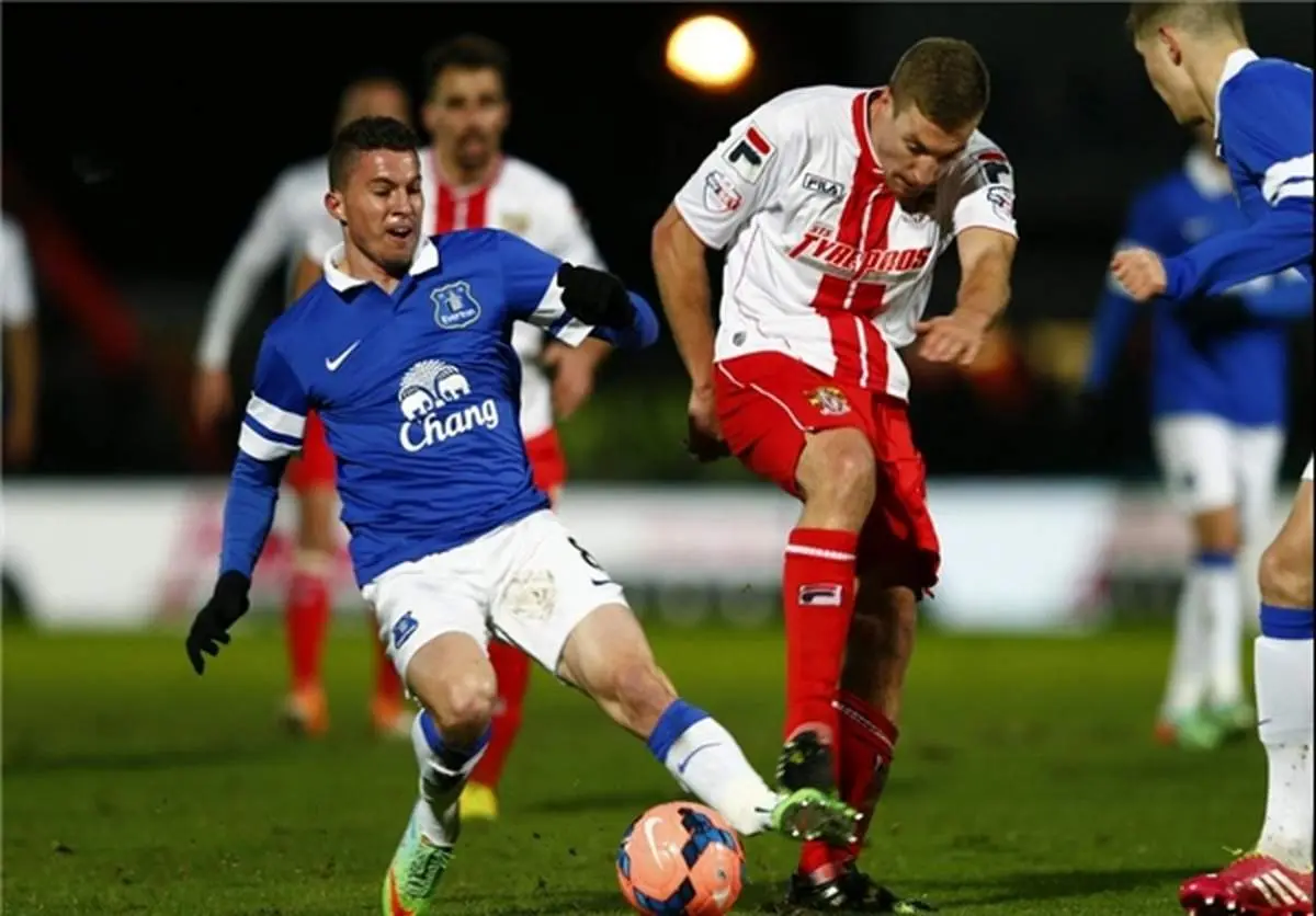 تصاویر/ مصدومیت وحشتناک یک بازیکن