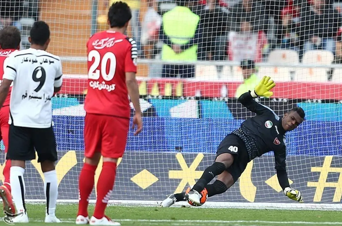 عکس/ نیلسون این‌گونه پرسپولیس را برنده کرد