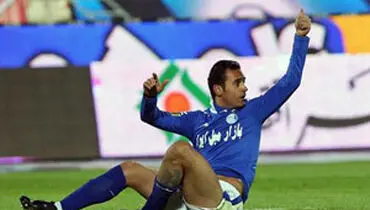 پاسخ مهاجم استقلال به اظهارات جنجالی مدافع پرسپولیس