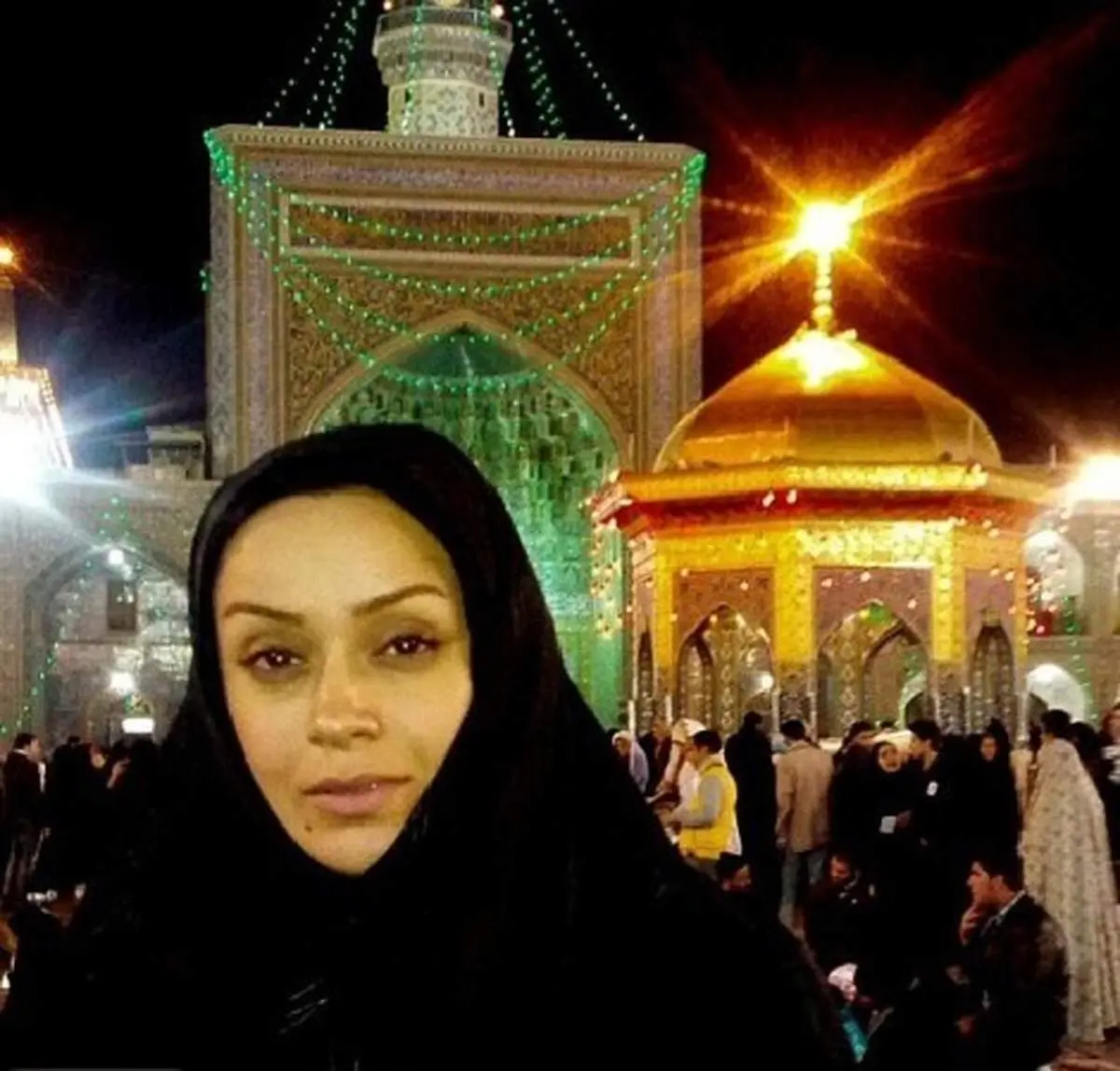 عکس/ الهام چرخنده در حرم امام رضا (ع)