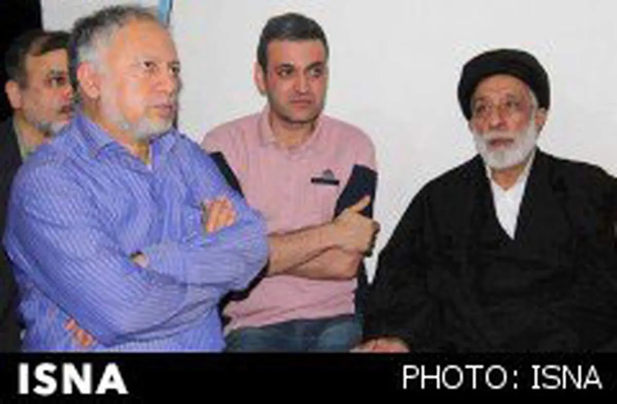 دیدار سید هادی خامنه‌ای با عبدالله مومنی +عکس
