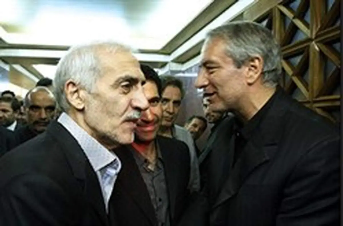 دادکان دوباره به پرسپولیس نزدیک شد