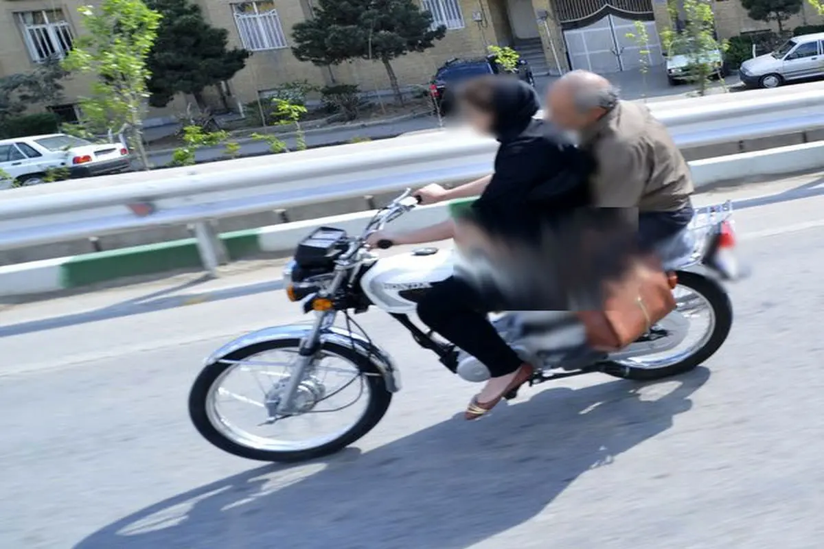عکس:دختر موتورسوار در تهران!