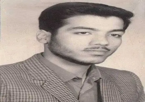 مجری مشهور در پخش زنده «انگشت وسط» نشان داد و اخراج شد | عکس