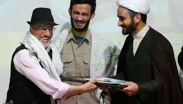 عکس/ باباپنجعلی با چفیه