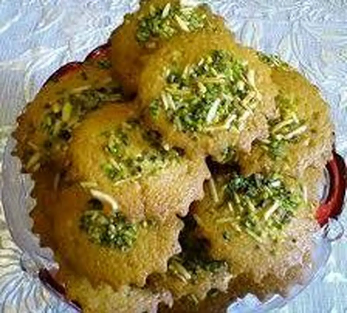مواظب کیک خنده یا حلوای بیرجندی باشید!