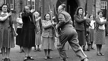 عکس: لشکر مادرها در بریتانیا! / 1940