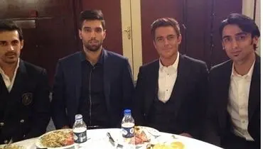 عکس/ محمدرضاگلزار در میان والیبالیستهای تیم ملی