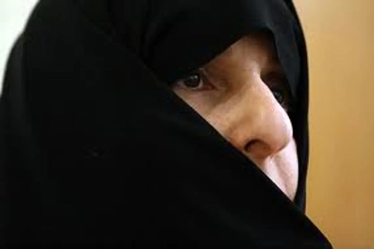 حمله فاطمه رجبی به همسر روحانی