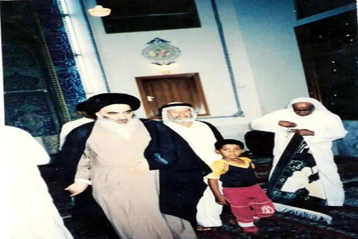 عکس/ ﺁﻳﺖ‌اﻟﻠﻪ ﺳﻴﺴﺘﺎﻧﻲ در مسجد خضرا