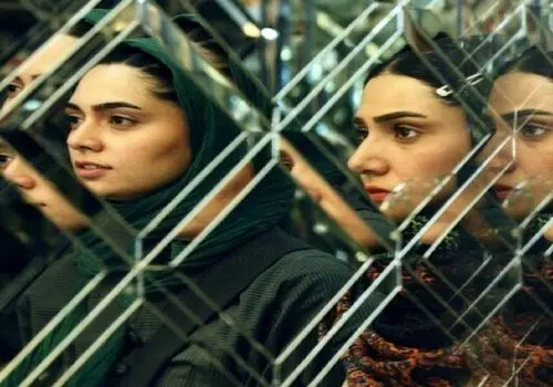 قاب زیرخاکی از باران کوثری و گلشیفته فراهانی و پگاه آهنگرانی + عکس