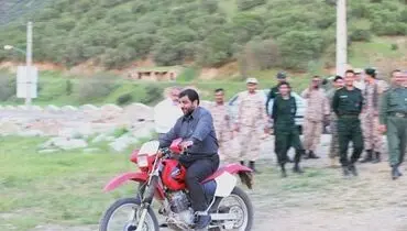 عکس/ موتورسواری ضرغامی در مریوان