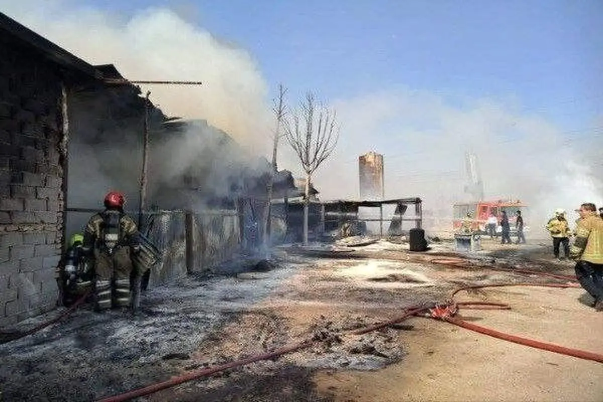 جزئیات جدید از آتشسوزی کارخانه تولید چسب در البرز + فیلم