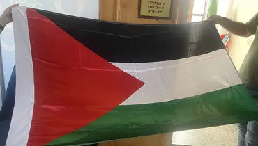 پرچم فلسطین در دستان فردریک دهم پادشاه دانمارک!+ فیلم