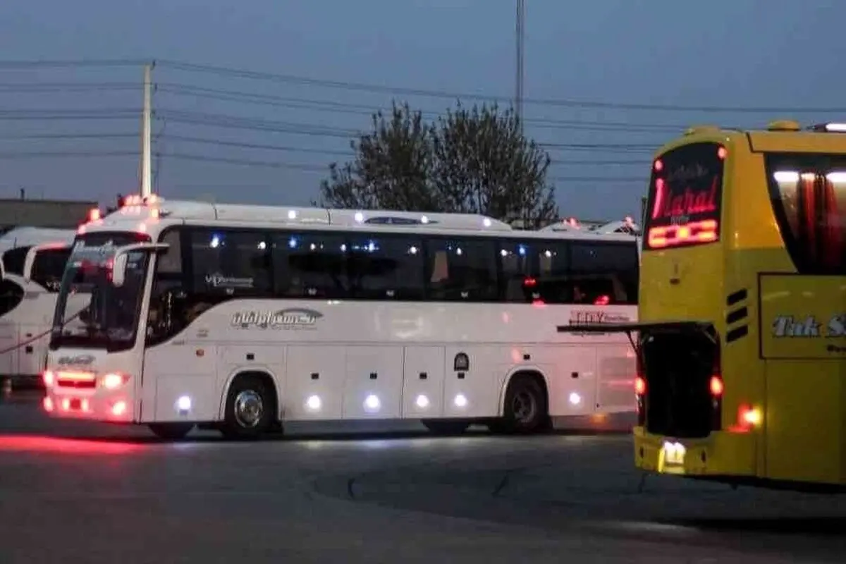 یک اتوبوس مسافربری در زاهدان به رگبار بسته شد + فیلم