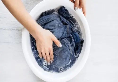 راز شستشوی درست جین؛ حفظ رنگ و فرم شلوار

