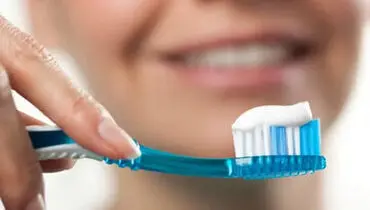بعد از خوردن چه خوراکی‌هایی باید مسواک بزنیم؟