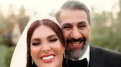 محمد نادری و همسر زیبایش در مراسم اکران سریال