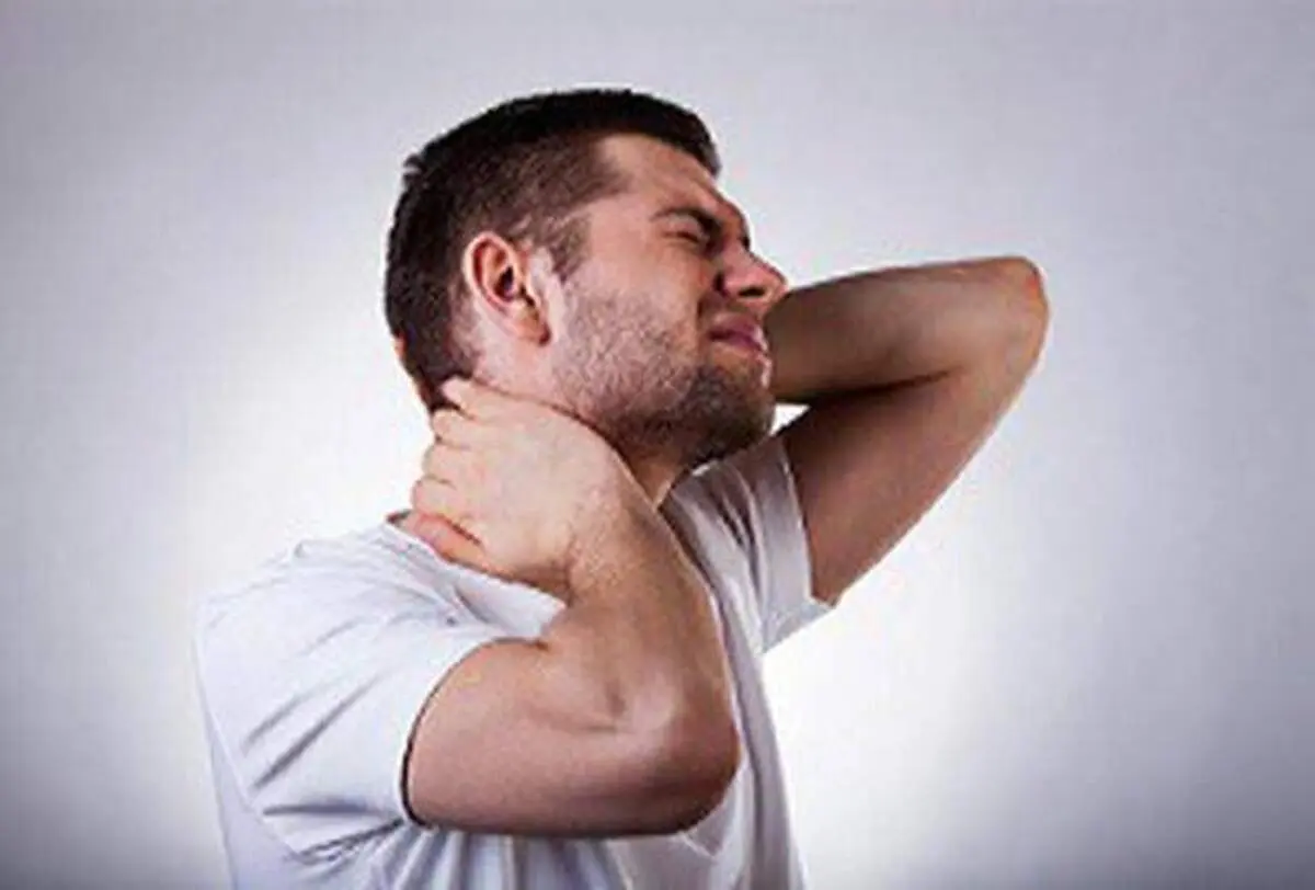 آیا شکستن قولنج گردن خطرناک است؟