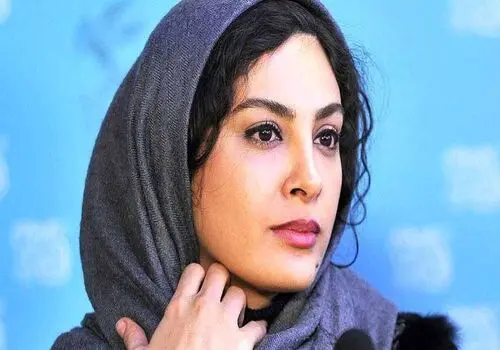 سلفی متفاوت حدیثه تهرانی در روز گربه؛ قاب متفاوت با گربه حیوان خانگی‌اش!