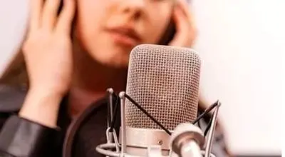 بعد از شبکه 4 نوبت به خوانندگی یک زن در شبکه یک صدا و سیما رسید/ ویدئوی تک خوانی خانمی در تلویزیون بعد از 47 سال