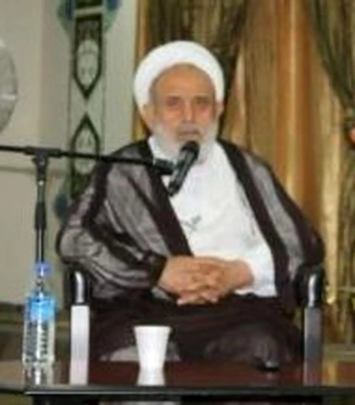 پاسخ شیخ حسین انصاریان: چرا مشورت با زنان نکوهش شده است؟