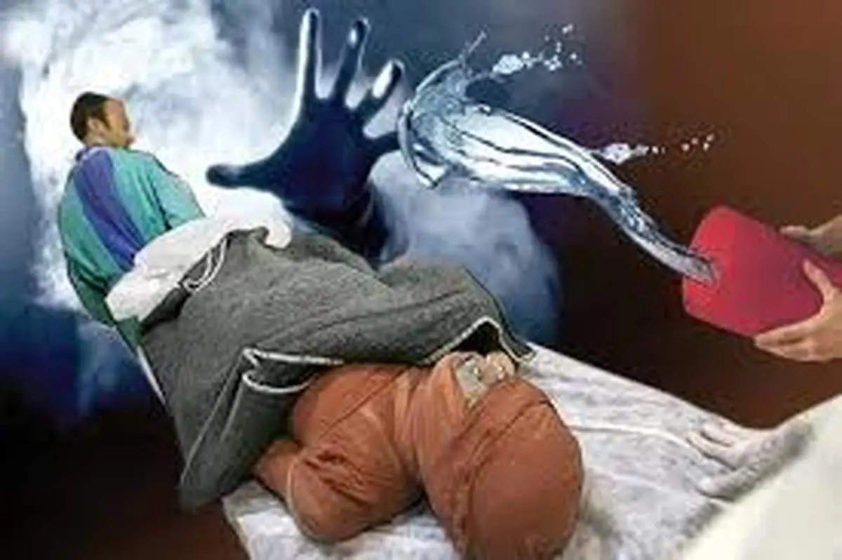 تجمع زنان مقابل مجلس در اعتراض به اسیدپاشی