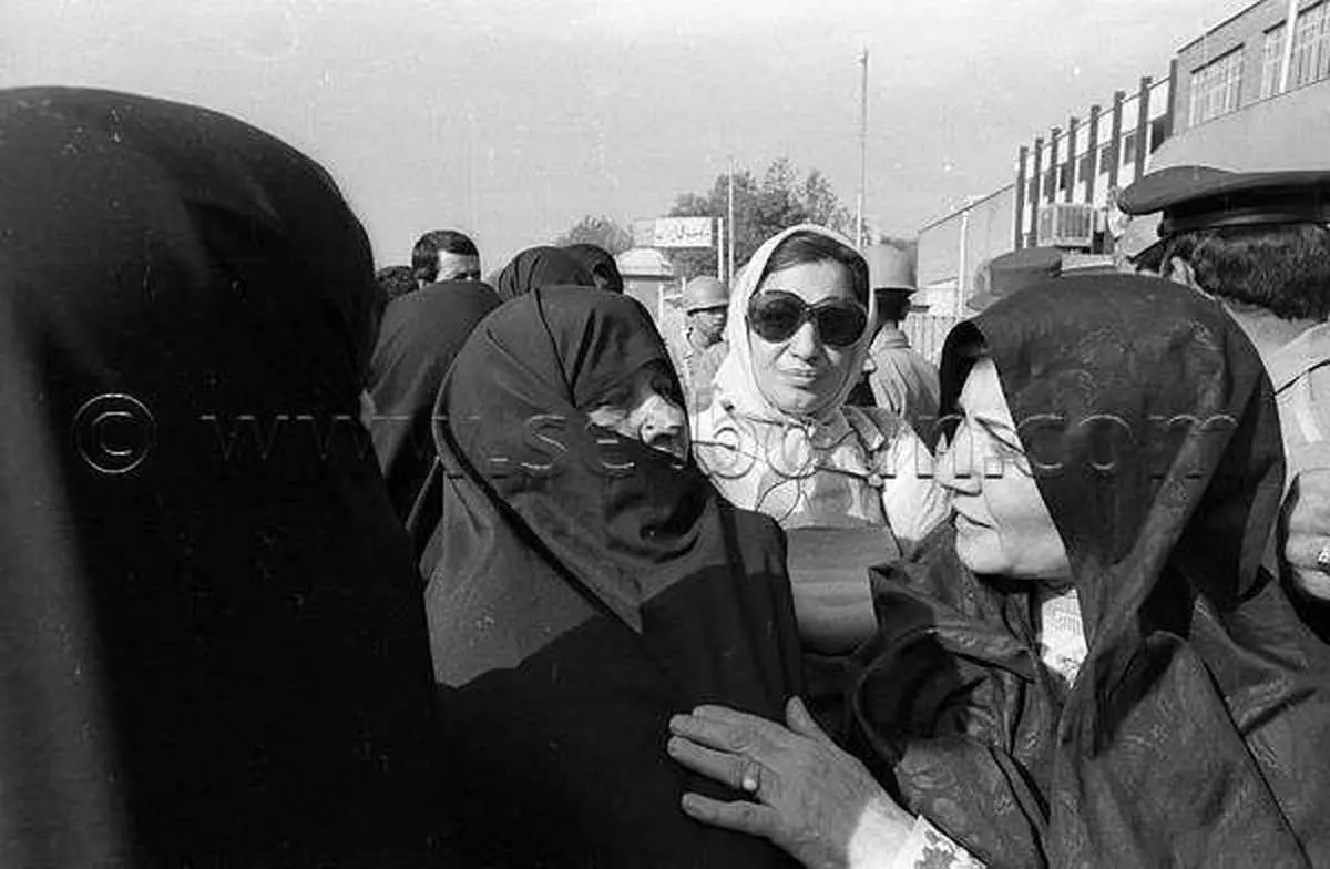 آزادی زندانیان سیاسی در آبان 1357