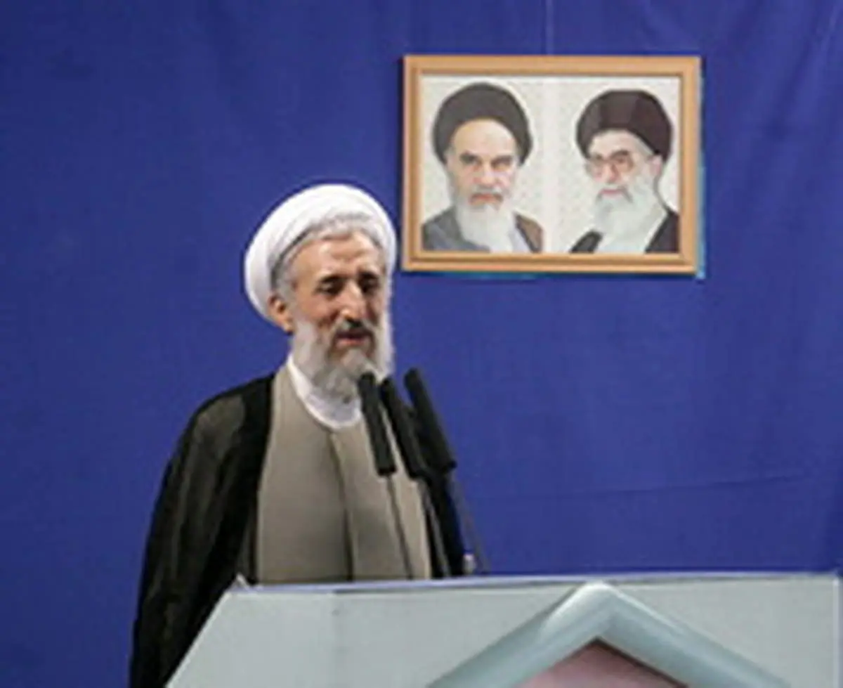 امروز عده‌ای جسور شده‌اند و به مقدسات جسارت می‌کنند