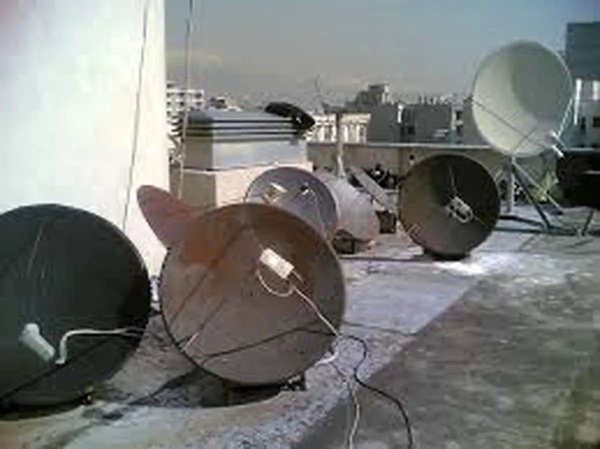 امواج پارازیت همچنان سرگردان میان اظهارات ضد و نقیض