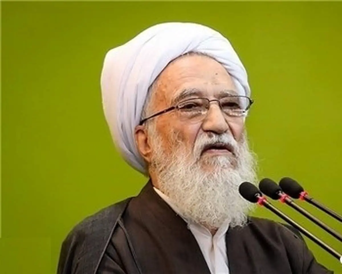 این که می‌گویند جوانان باید آزاد باشند، غلط است