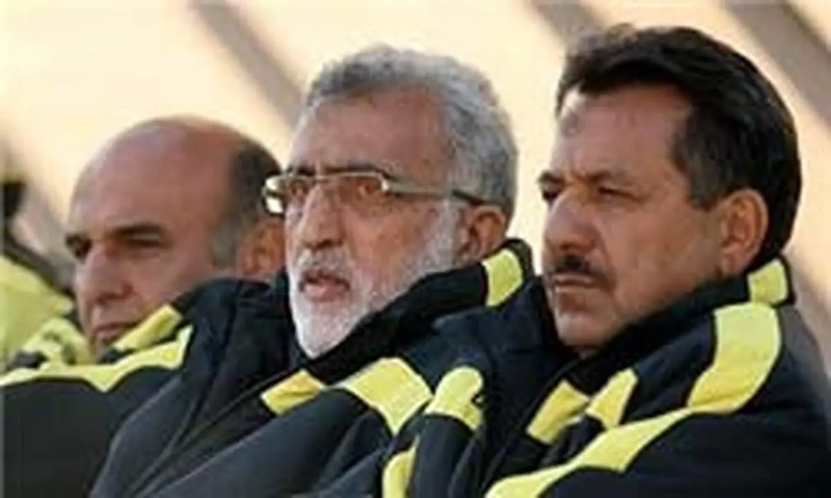 فرکی تسلیم اعتراض هواداران شد