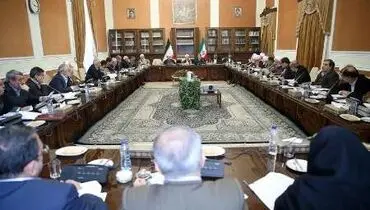ورود افراد نیروهای مسلح در دسته بندی های سیاسی ممنوع شد