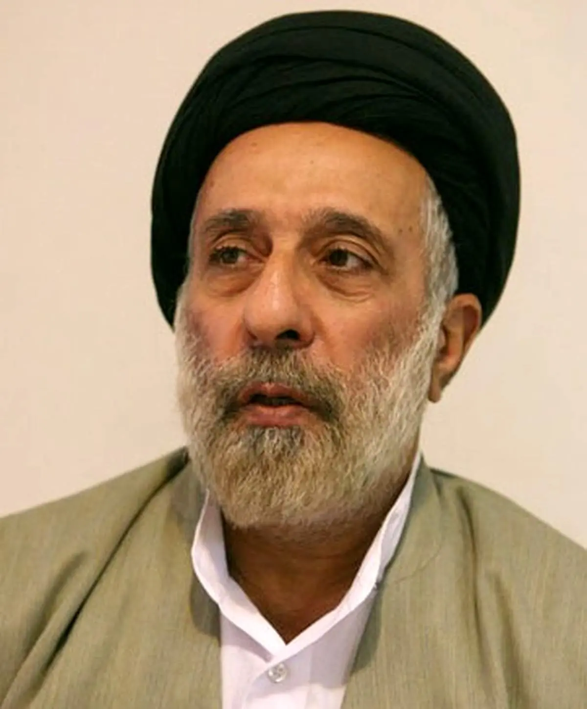 برخی‌حرف‌هایی می‌زنند که بیش از اندازه آنهاست/از کنسرت تا اقتصاد نظر می دهند