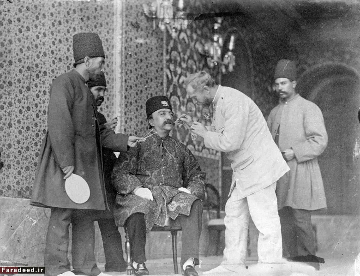 عکس/ معاینه دندان ناصرالدین شاه
