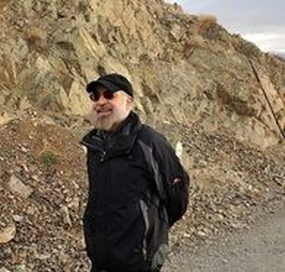 دو راهی های پیش پای روحانی در 1394