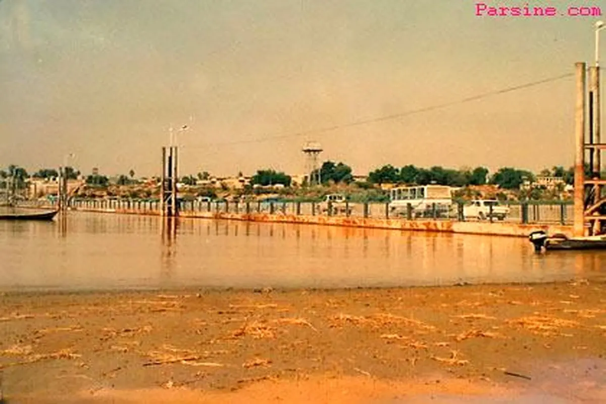 عکسی قدیمی از پل شناور اهواز  در دهه 60