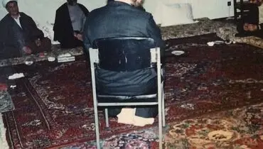 عکس دیده نشده ای از جلسه سران قوا در منزل سیداحمد خمینی