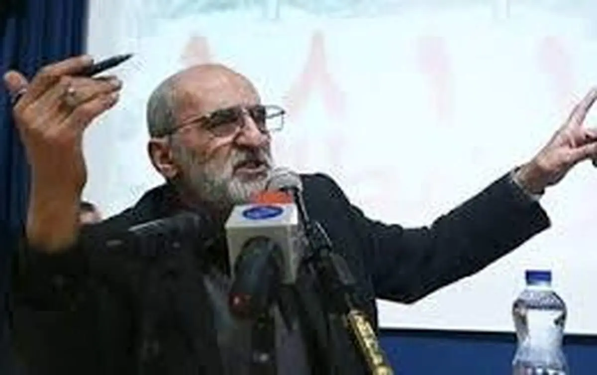 انتقاد تند شریعتمداری به خاطره گویی هاشمی رفسنجانی از امام