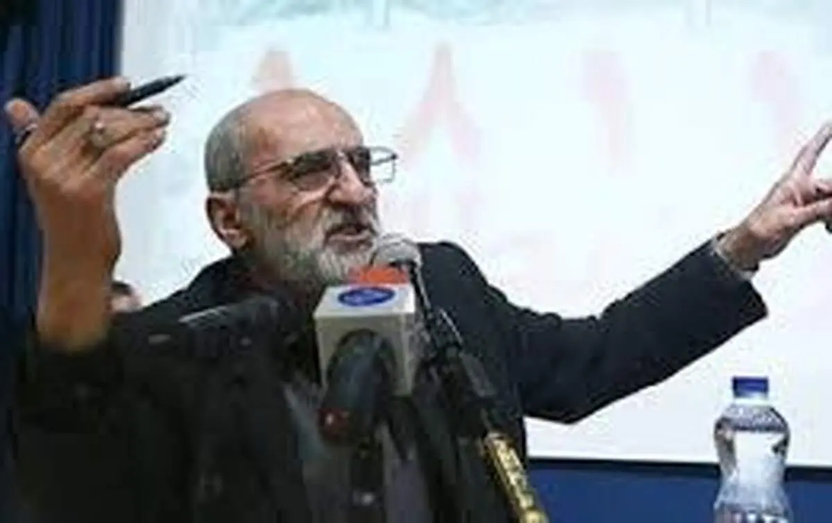 انتقاد تند شریعتمداری به خاطره گویی هاشمی رفسنجانی از امام