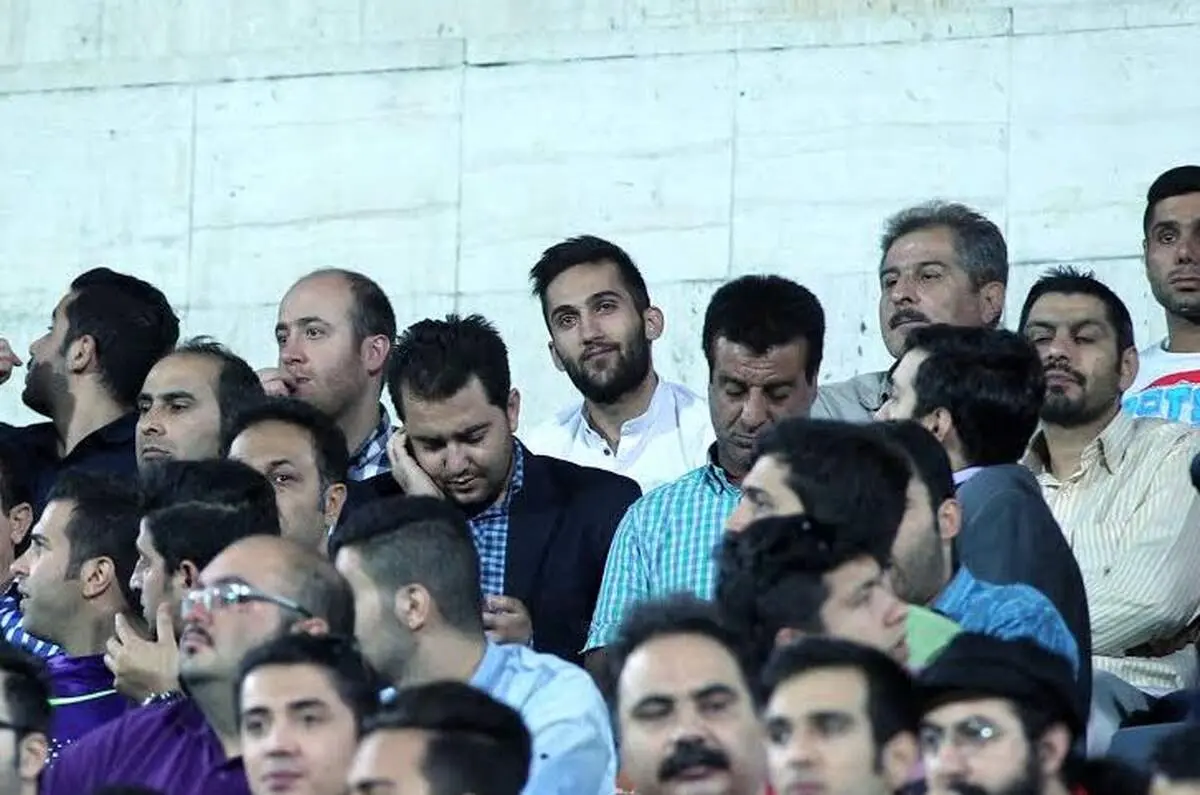 پیام صادقیان در ورزشگاه آزادی/ عکس