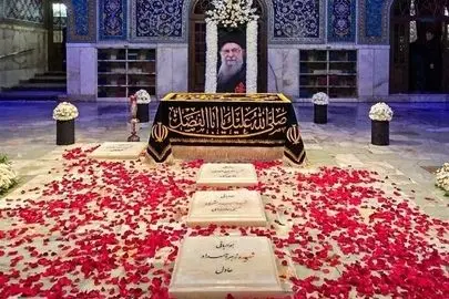 اطلاعیه مهم دفتر رهبر شهید انقلاب در مورد نماز لیله الدفن ایشان