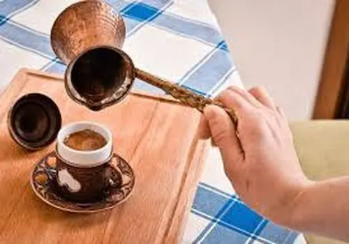 وقتی شکلات تلخ و قهوه به جنگ پیری می‌روند
