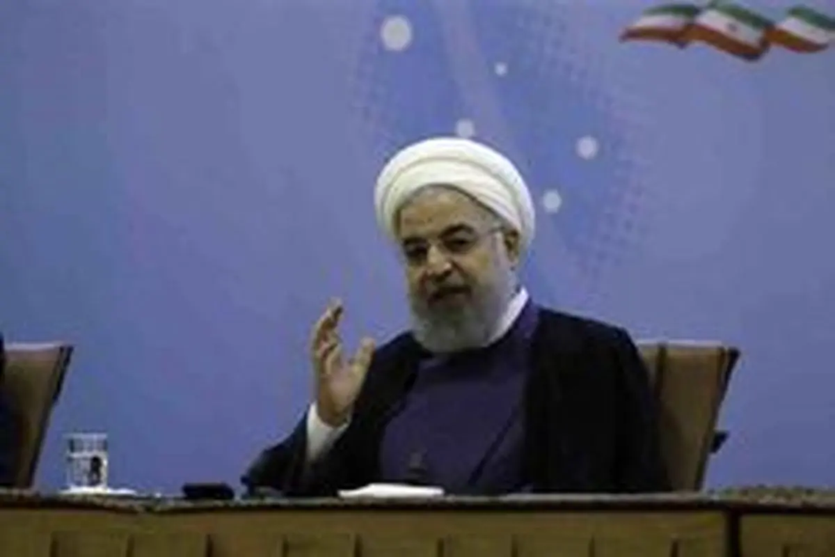 روحانی: نمی توانیم با خواست عمومی مردم مبارزه کنیم/ بدون اجازه افراد نباید پیامک تبلیغاتی ارسال کنیم