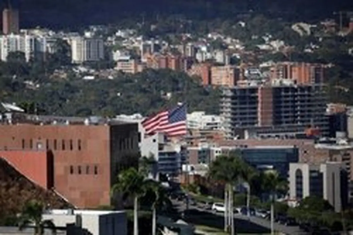 دیپلماتهای امریکایی ونزوئلا را ترک کردند