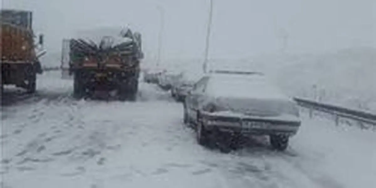 وقوع برف و کولاک در ۲۲ استان کشور