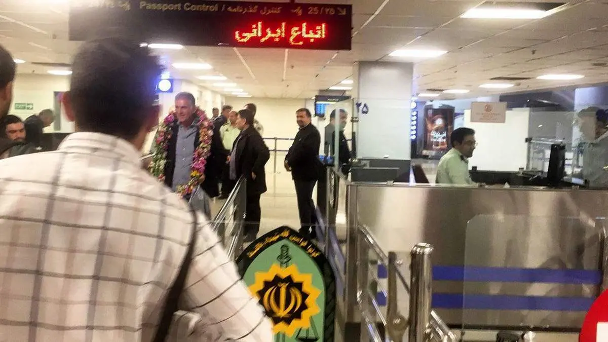 تصویری از کیروش در بدو ورود به ایران