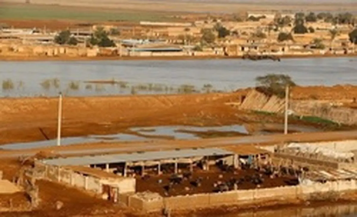 سیل خط آب شهر پل‌دختر را قطع کرد