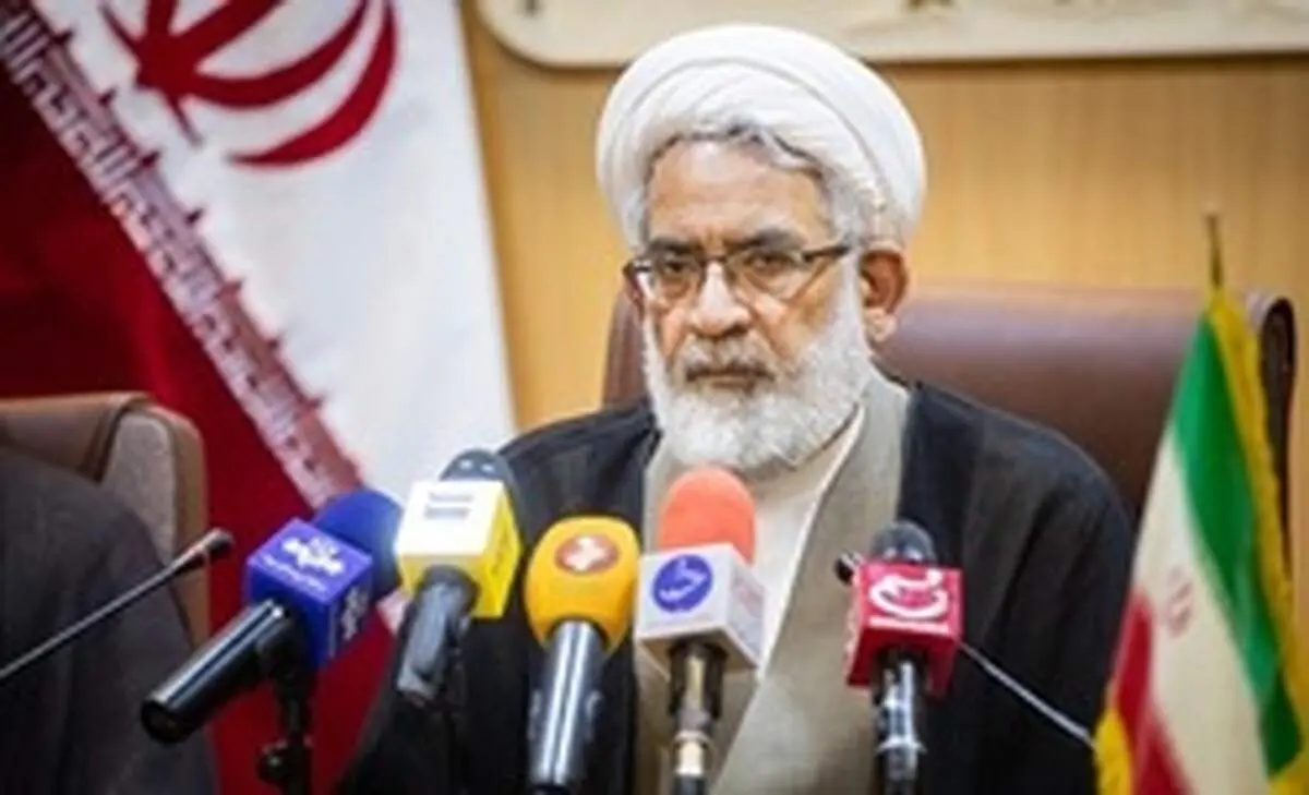 منتظری: علنی‌بودن محاکمه "فریدون" تصمیم قاضی است