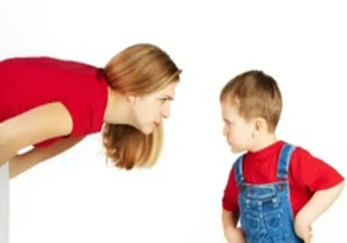 نحوه صحیح برخورد با کودک لجباز 